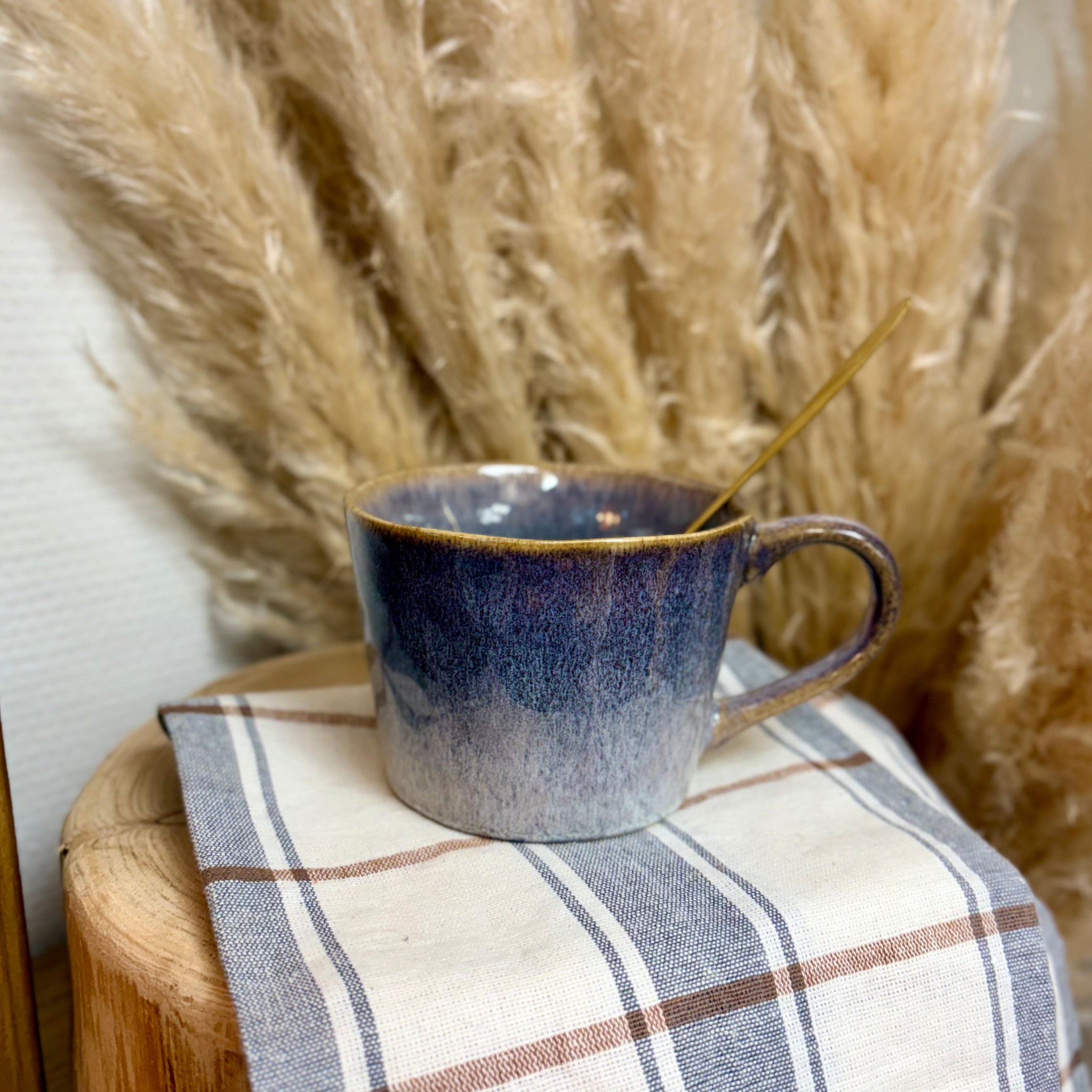 Tasse avec anse