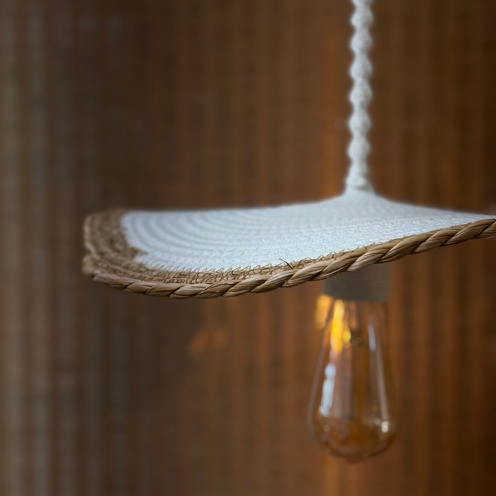 Luminaire en macramé 